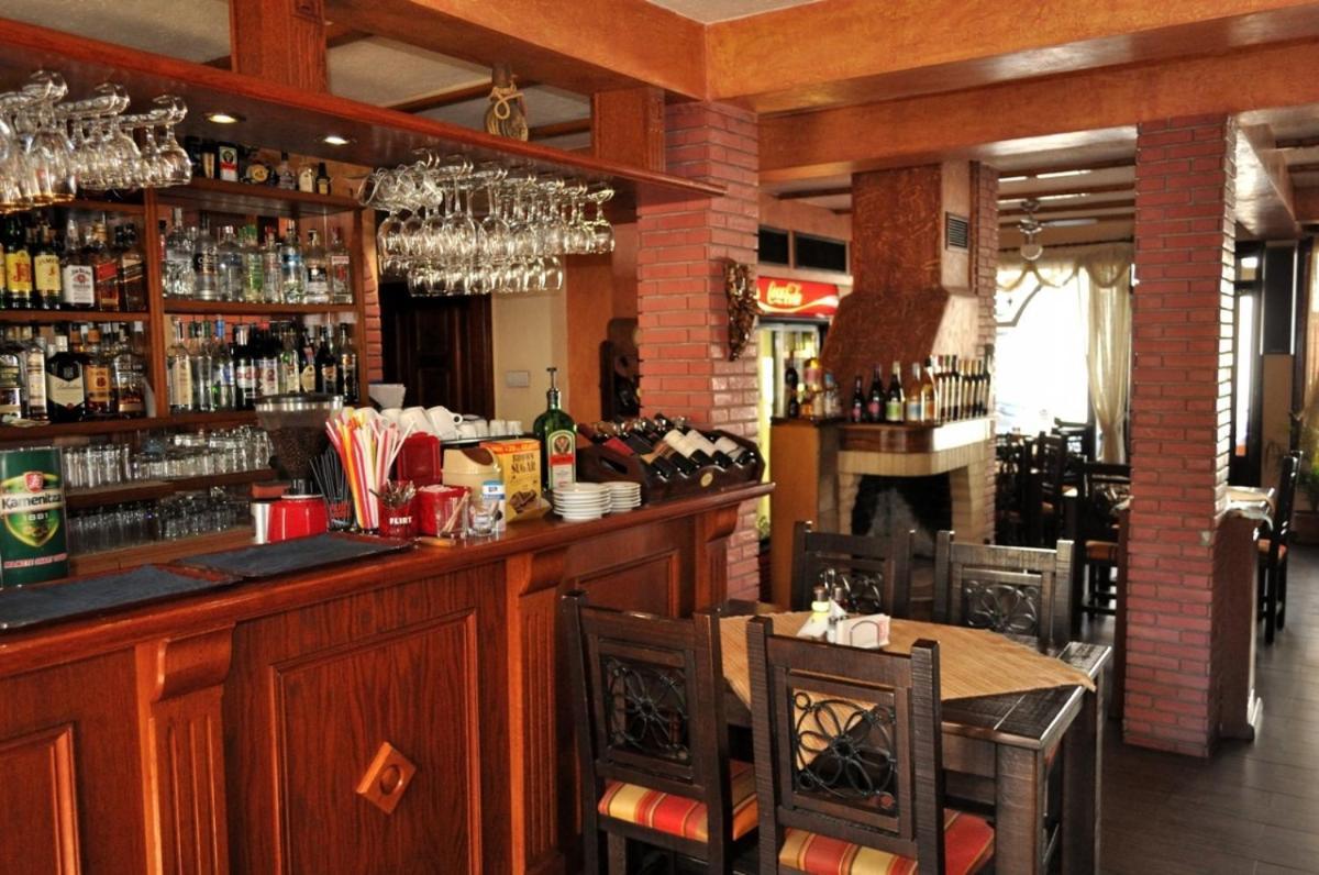 Spartak Family Hotel Смолян Екстер'єр фото