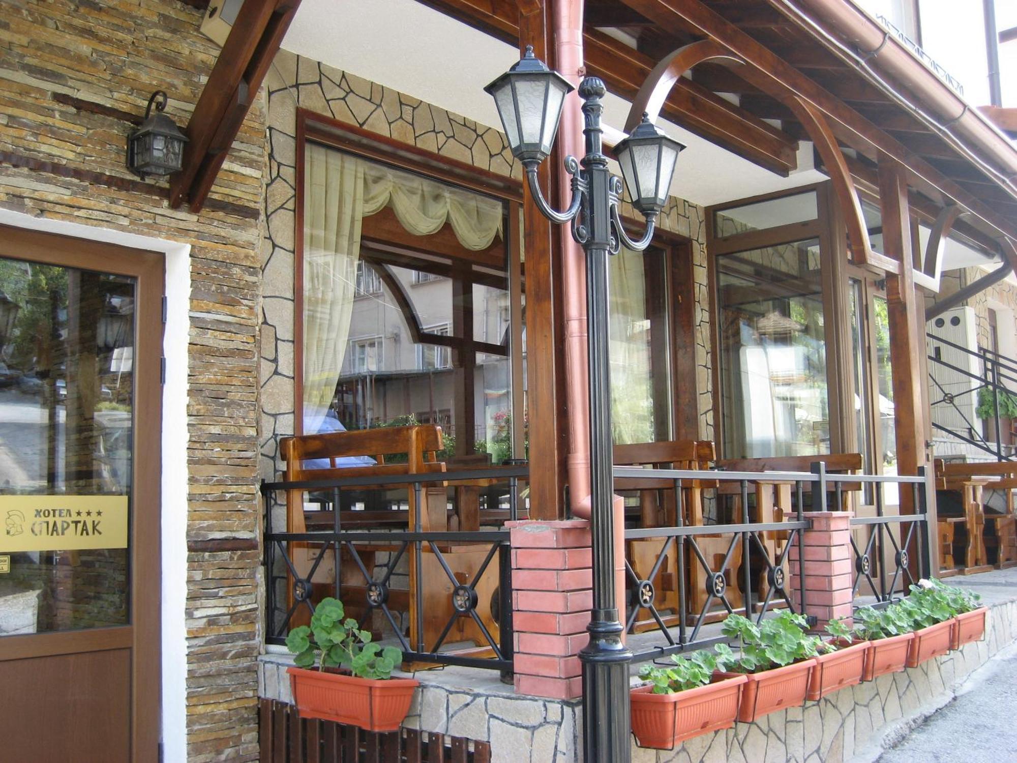 Spartak Family Hotel Смолян Екстер'єр фото